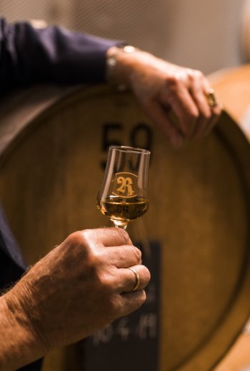 Roner bicchiere grappa dsc0743_c_hannesrohrer_hires.jpg